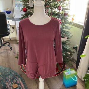 Green Envelope Dusty Rose Long Sleeve Top